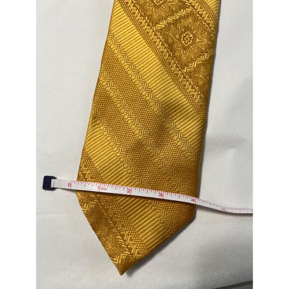 Vintage Gold Floral Patterned Mens Tie By Brittania - Picture 6 of 7